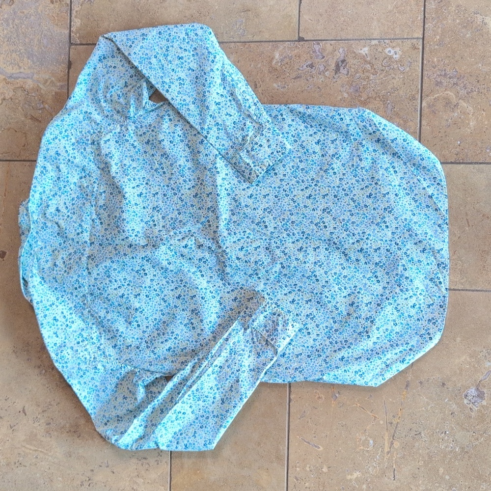 Frank and Eileen Frank shirt. Blue floral. Size S. - Picture 3 of 3